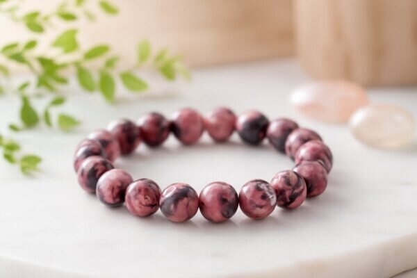 bracelet rhodonite signification Rhodonite