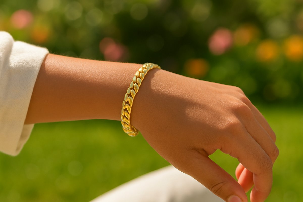 Image d'un bracelet en plaqué or