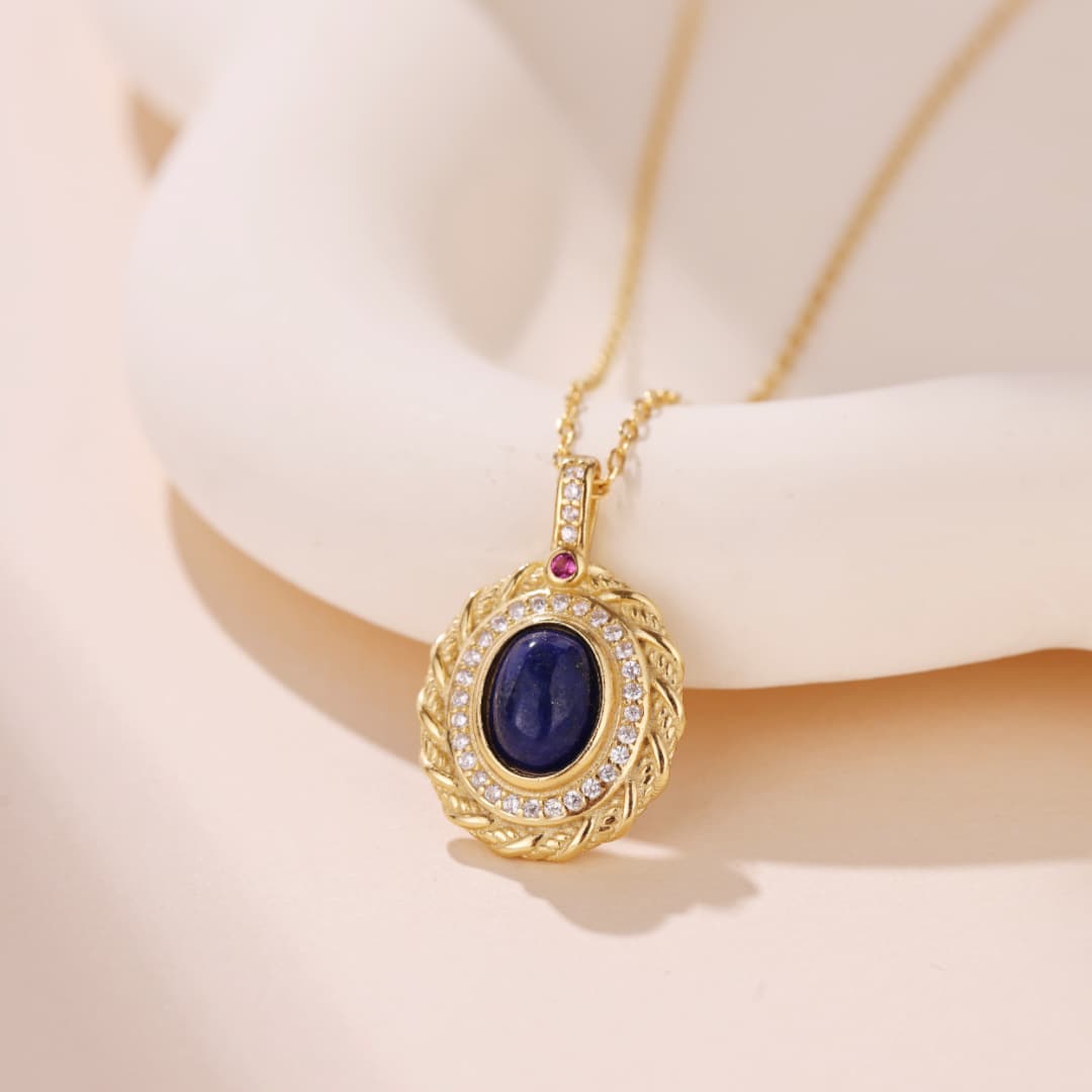 Les 7 vertus miraculeuses du lapis lazuli pour votre bien-être Collier lapis lazuli élégance argent plaqué or - moment-ici